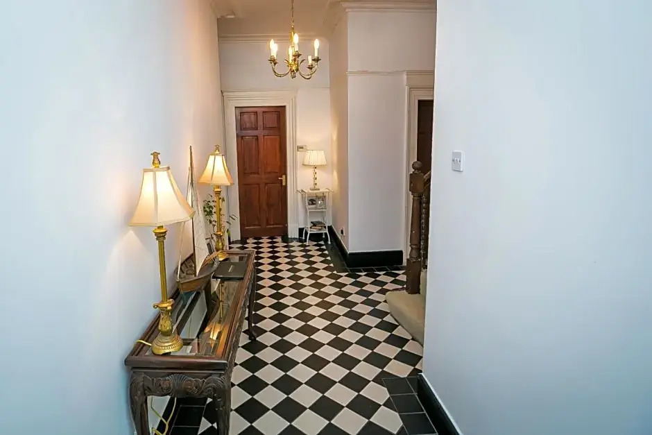 29 Marine Crescent