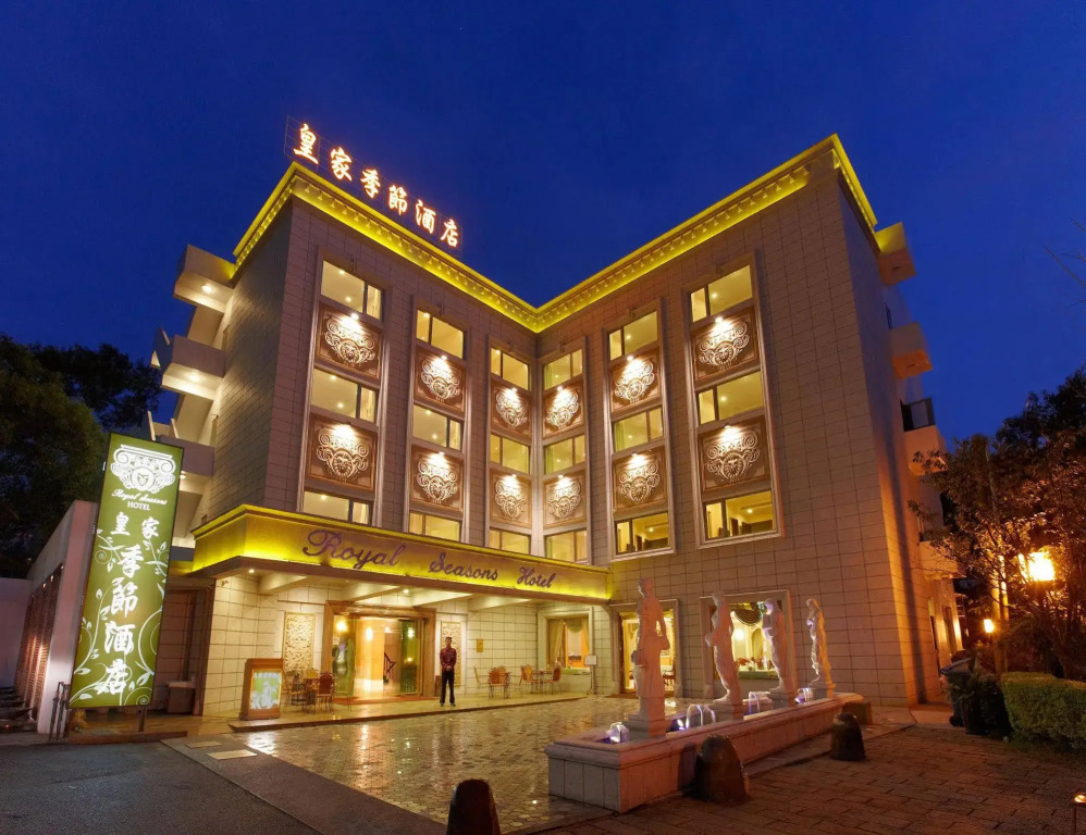 Grand Pleasure Spring Hotel