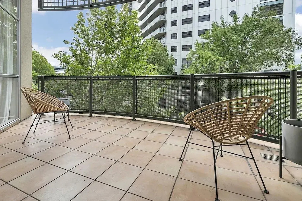 QV Modern downtown upmarket Apartment - 771