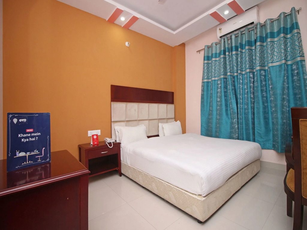 OYO 9845 Hotel Kirti Heritage