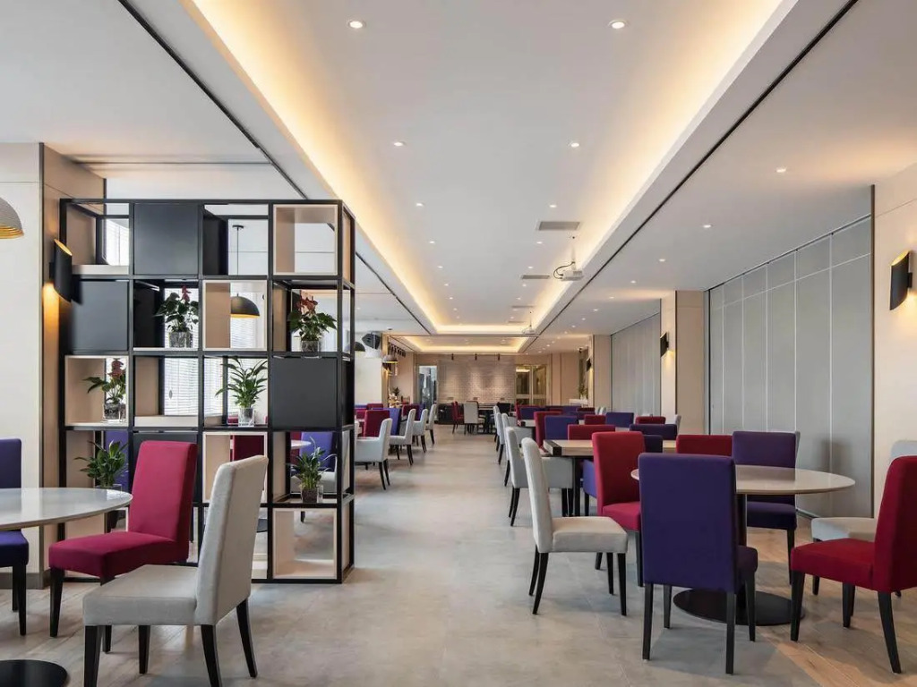 Campanile Hotel Wuhan Zhongnan Road Metro Station