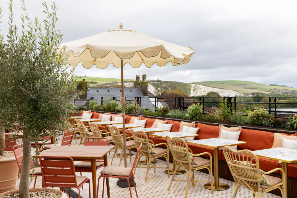 The White Hart - A Heartwood Inn