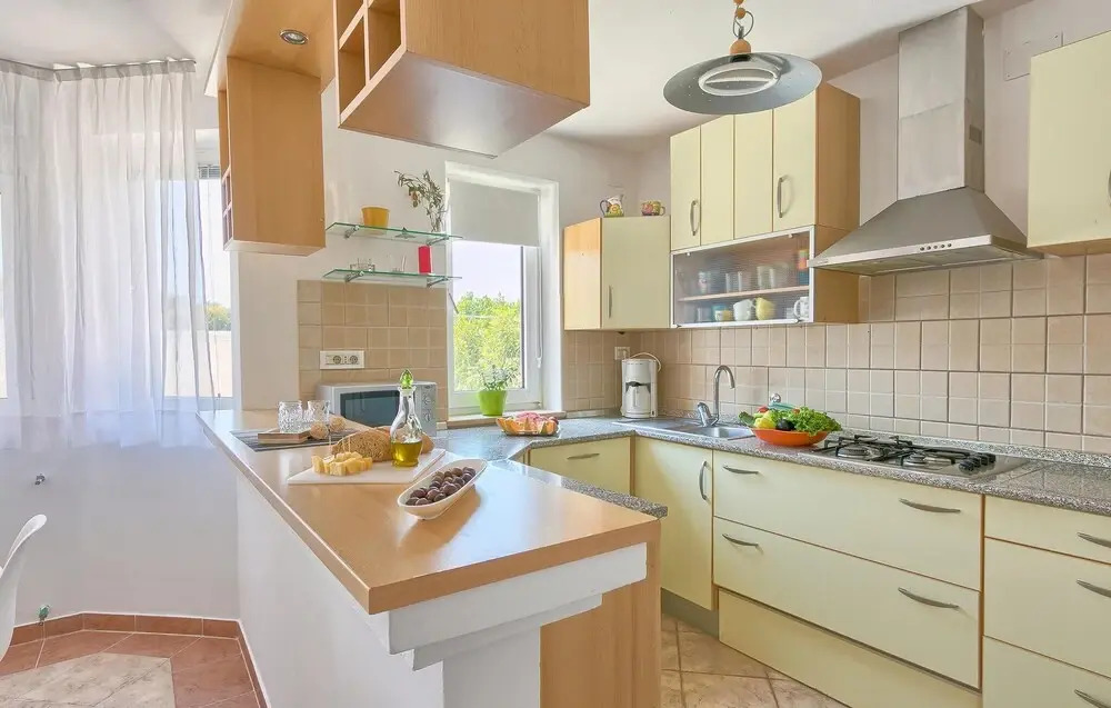 Amazing Home In Stinjan