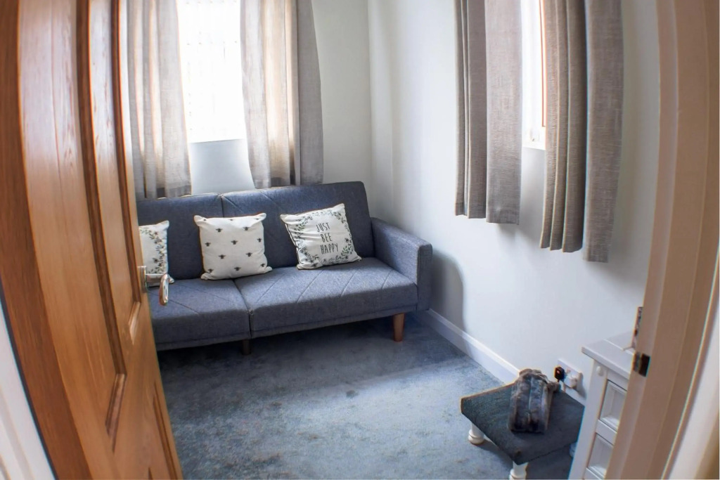 18 Sea View Close
