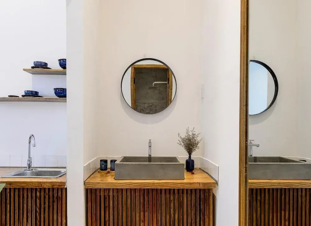 The Hut Boutique Hotel-Notre Dame