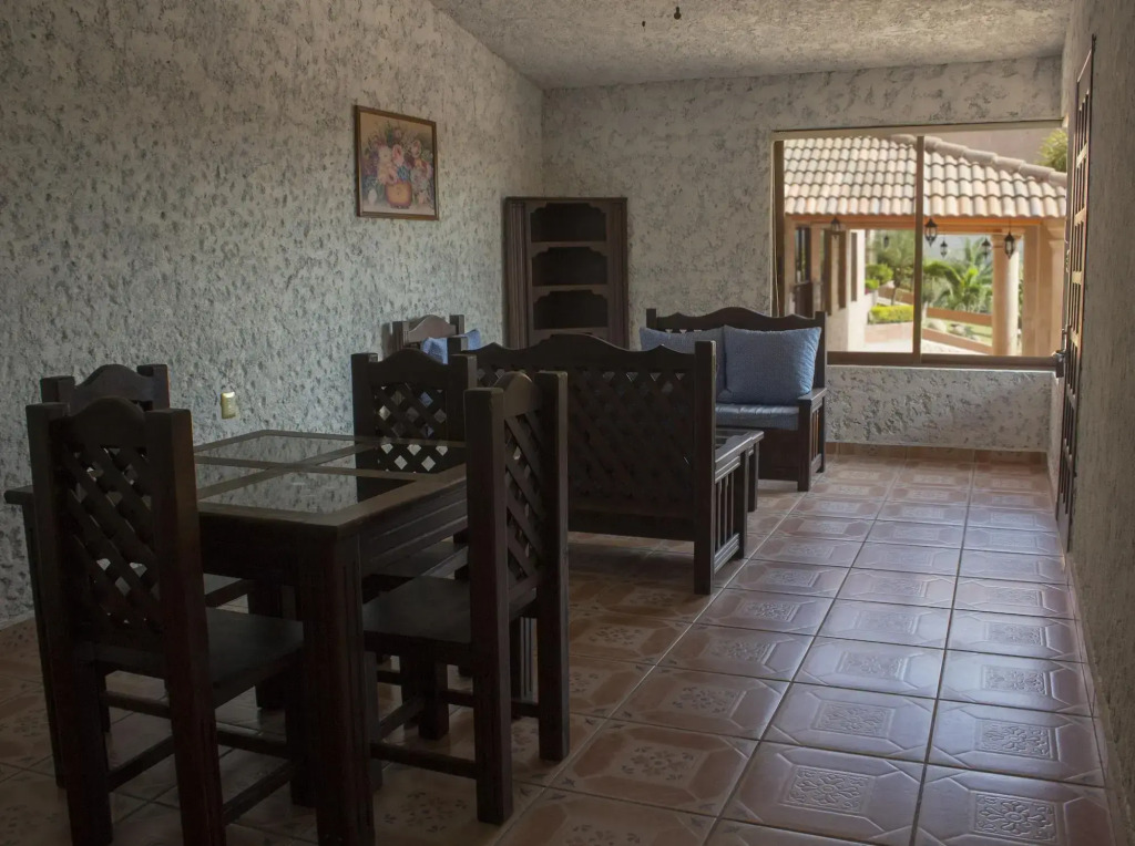 Camino Mexicano Hotel & Resort