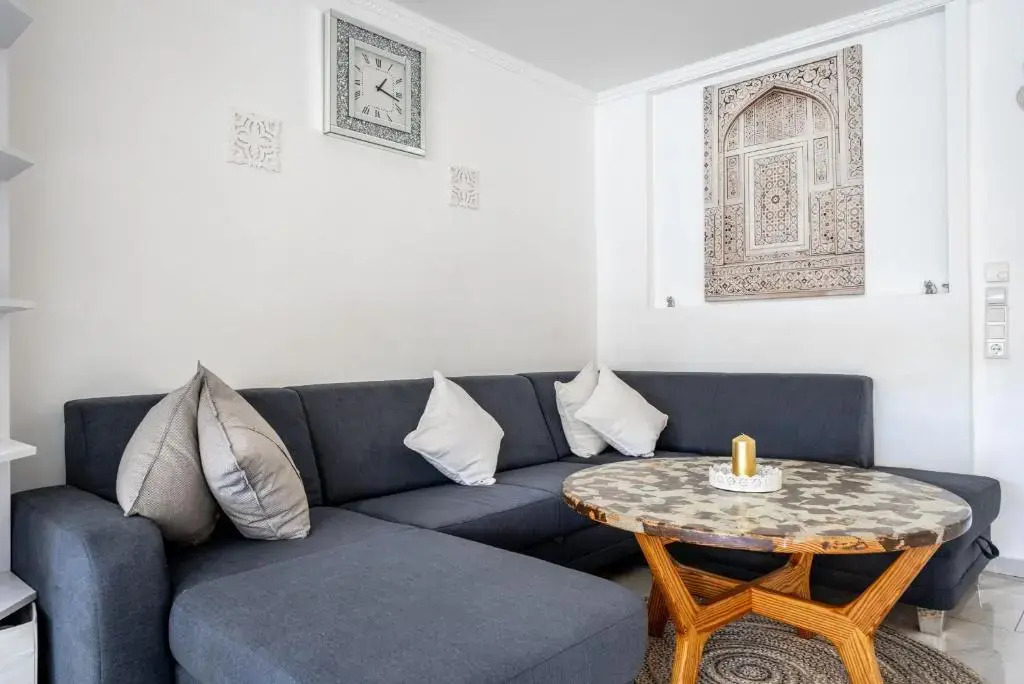 ID 5963 | Private House
