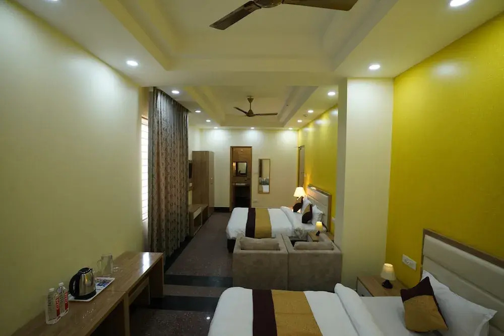 Hotel SKS Grand Palace-Vrindāvan