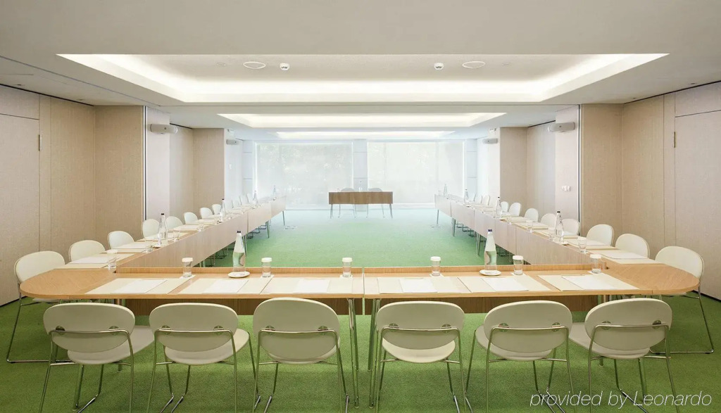 New Hotel, a Member of Design Hotels
