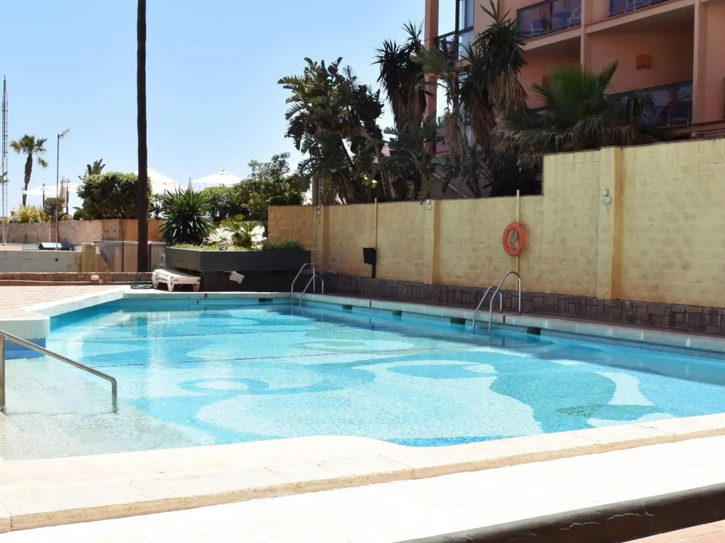 Luminoso apartamento de 3 dormitorios a pie de playa en Torremolinos
