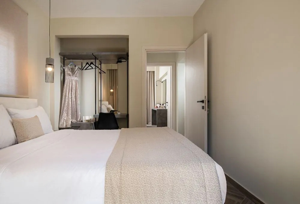 Olenia Luxury Apartments 4