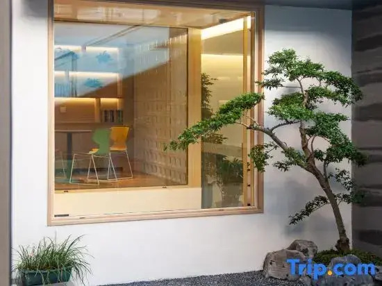 Suzhou Xinyue Courtyard Farmhouse