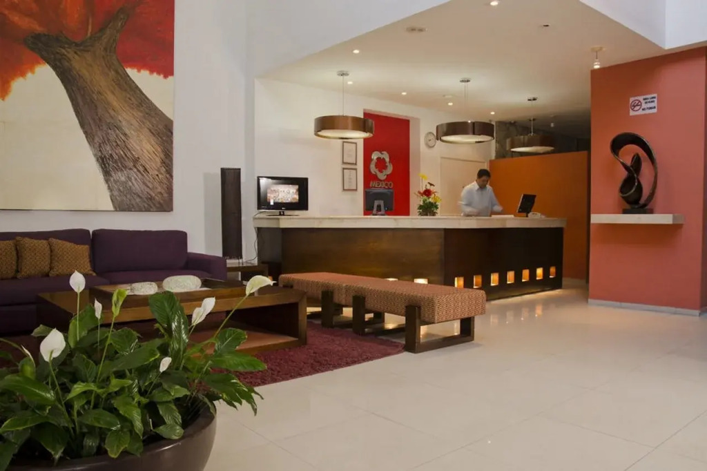 Hotel Suites México Plaza León Campestre