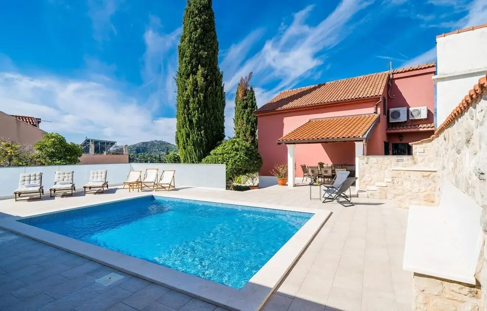 Amazing Home in Mlini-brasina With 4 Bedrooms, Wifi and Outdoor Swimming Pool