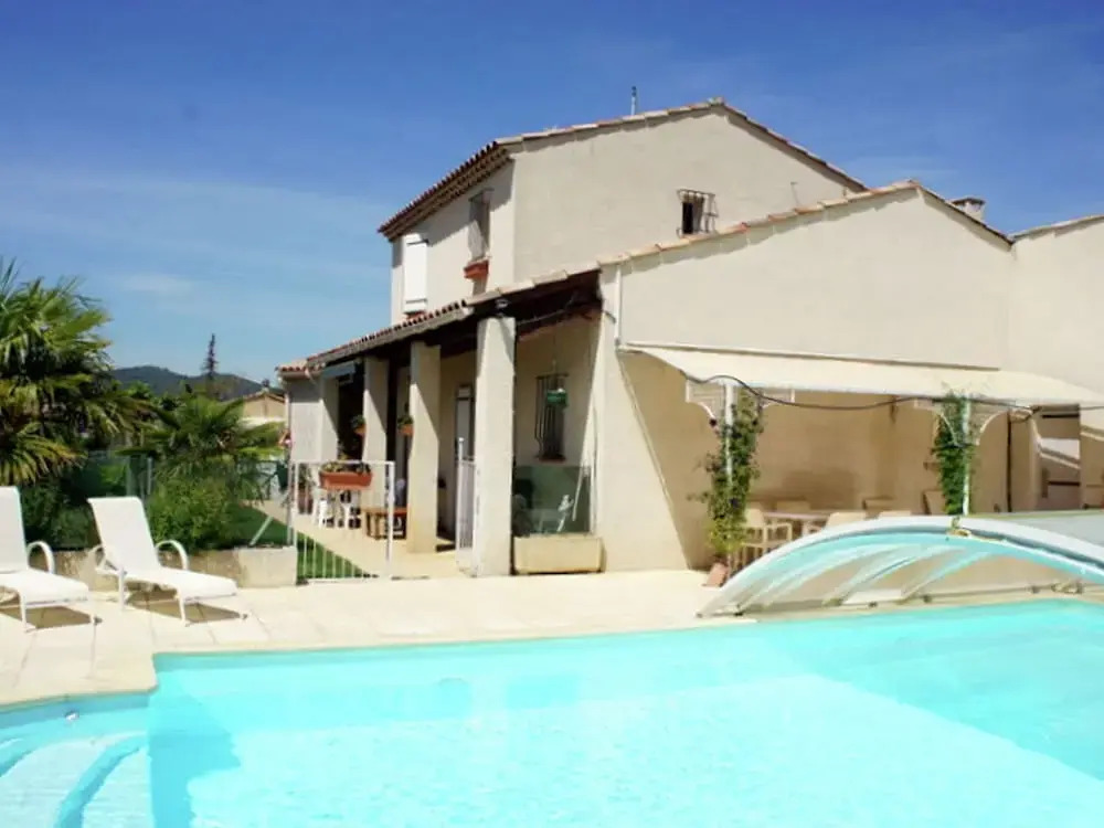 Charming Holiday Home in Oraison With Private Pool
