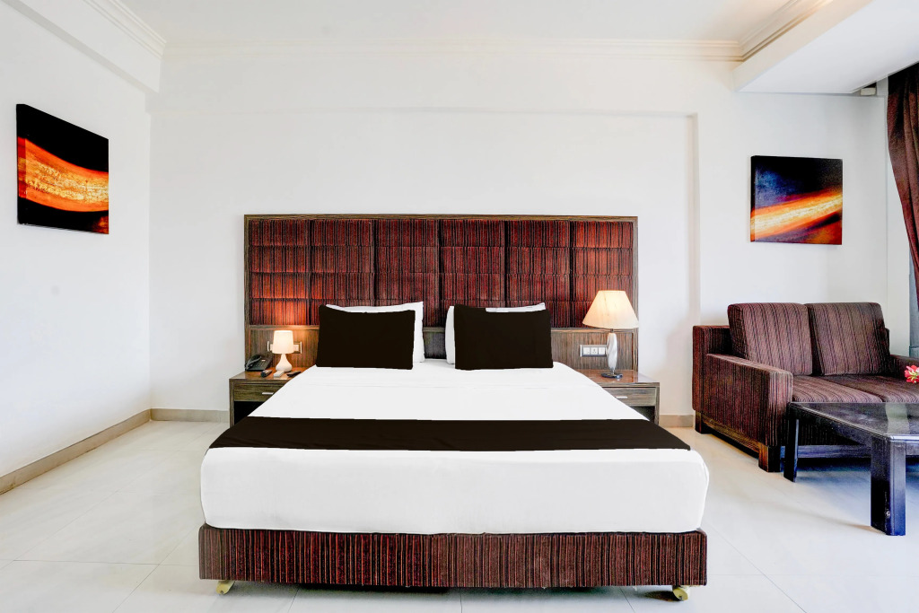 Townhouse Oak Golden Bridge Bharuch