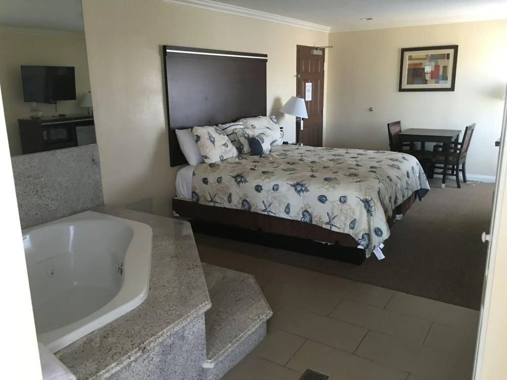 Ocean Surf Inn & Suites