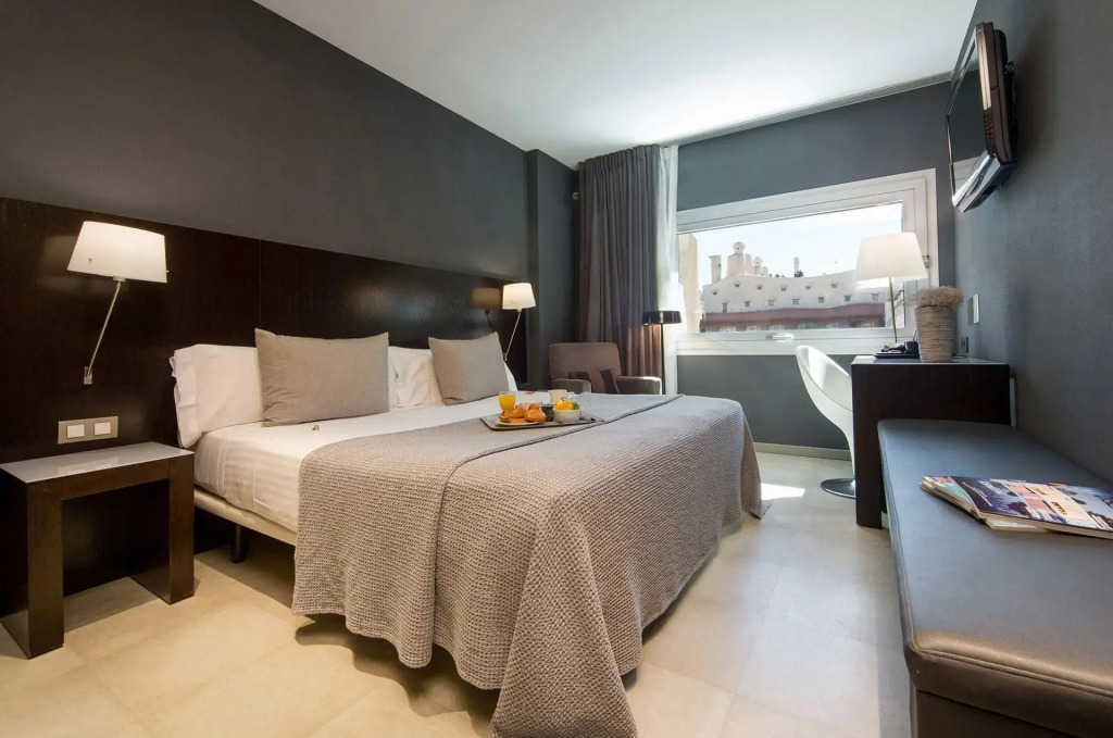 Hotel Actual