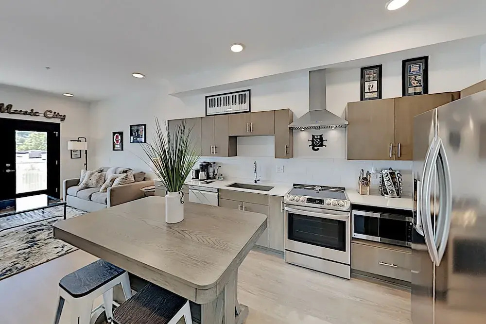 Illume Urban Showstopper Private Balcony 1 Bedroom Condo