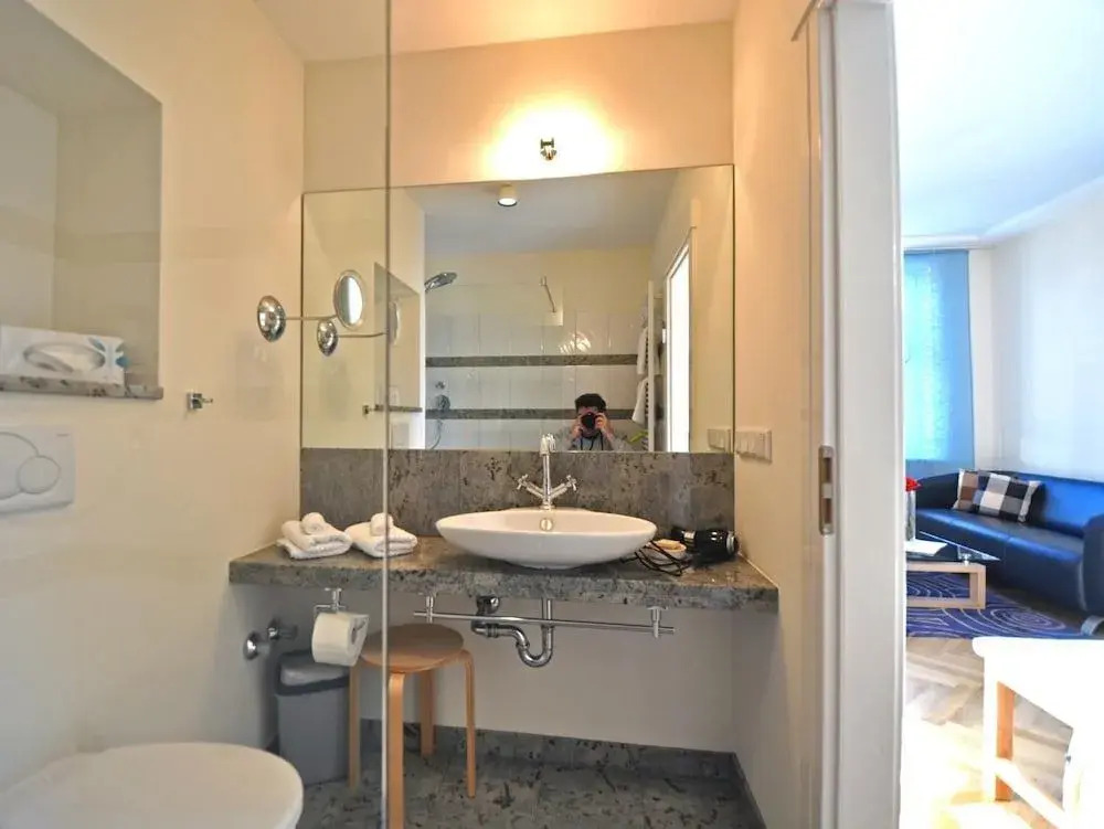 Aqua Suite