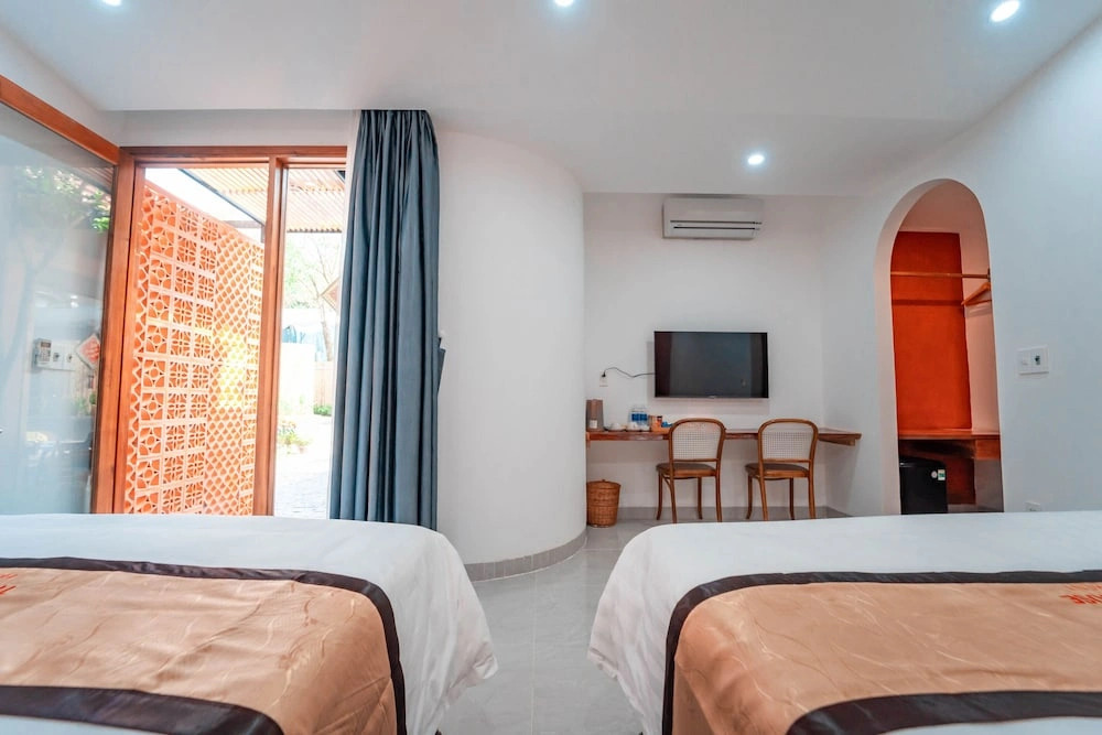 Truong Phu House