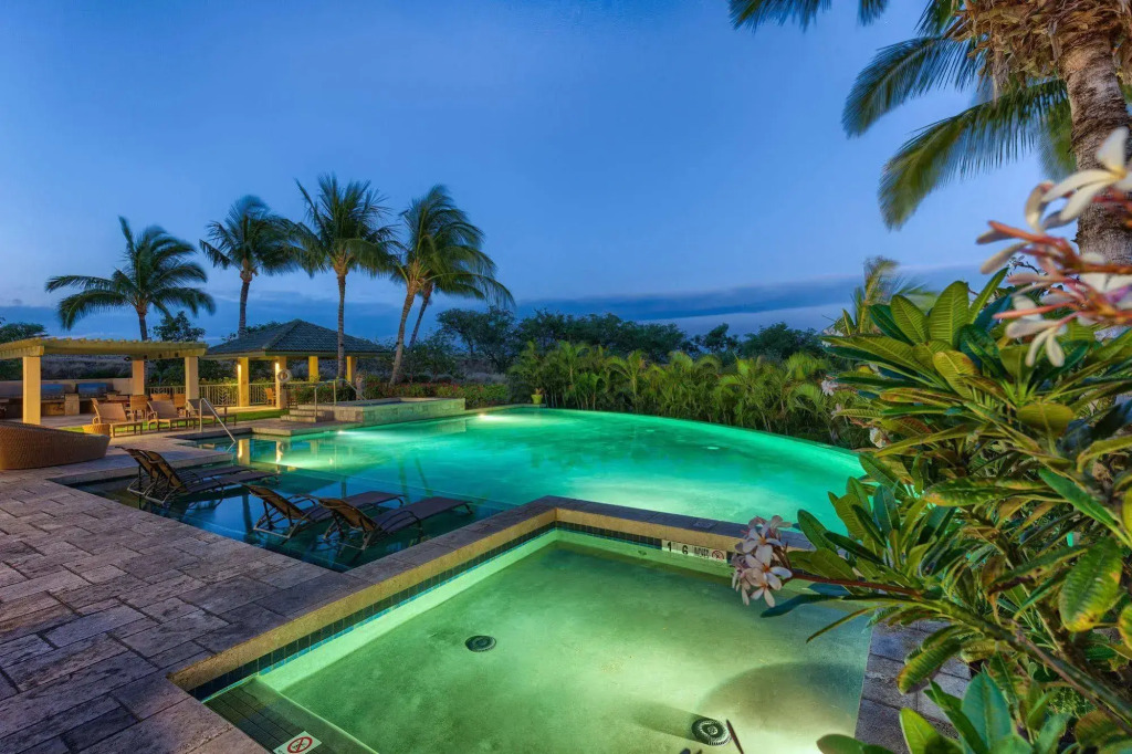 Big Island Waiulaula at Mauna Kea by Coldwell Banker Island Vacations