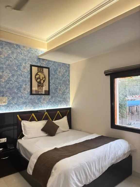 Hotel D C Grand