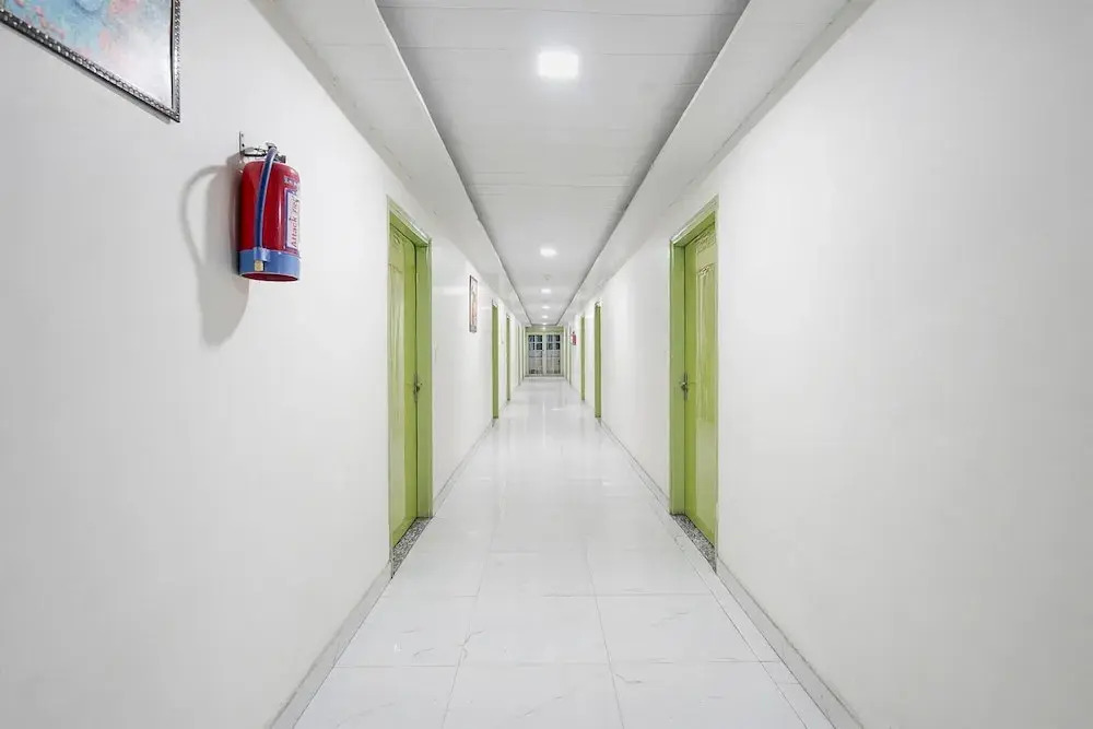 Fabhotel Kalawati Palace