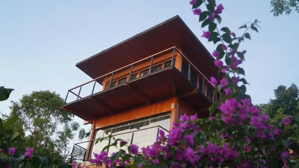 Monte diVino Lodge