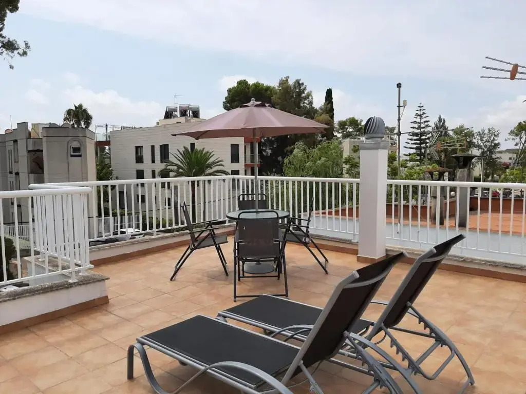 Apartment Assimetric - Only 100m to Beach