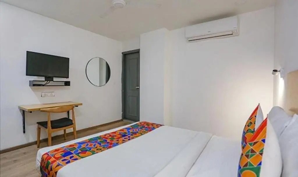 OYO Townhouse 373 Vishwas Nagar