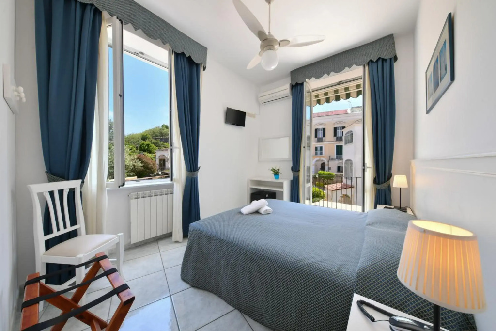 Hotel Noris