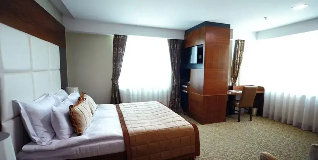 Vivaldi CE Gold Hotel