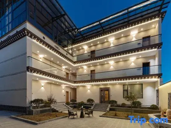 Yonggabo・Jinding｜TIBEVILLA・PEAK Oxygen-Rich Scenic Boutique Stay (Ganden Sumtseling Monastery)