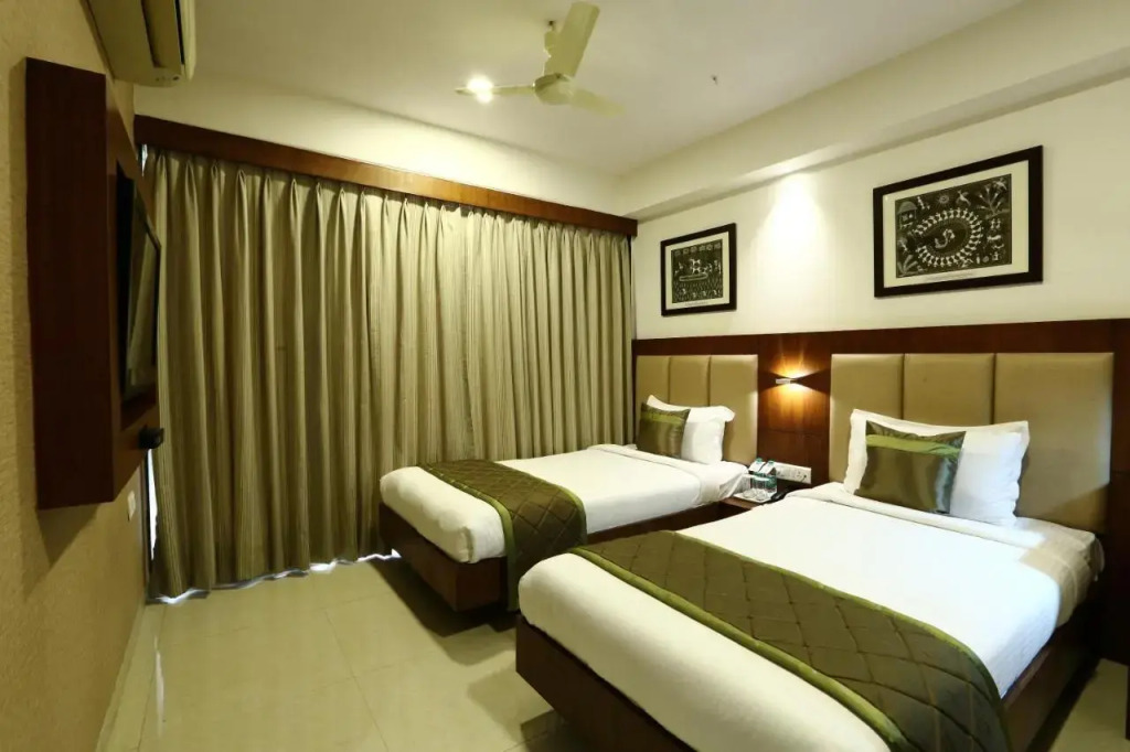 The Altruist Andheri Hotel