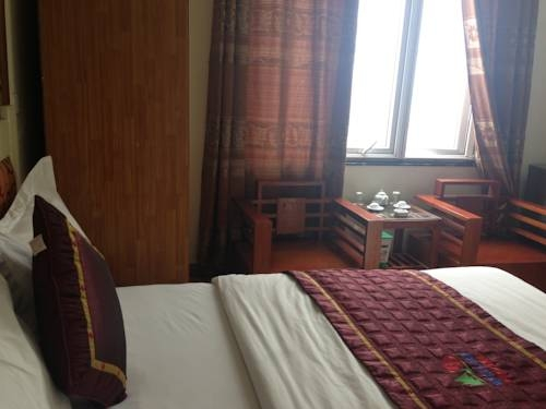 West Lake Hotel
