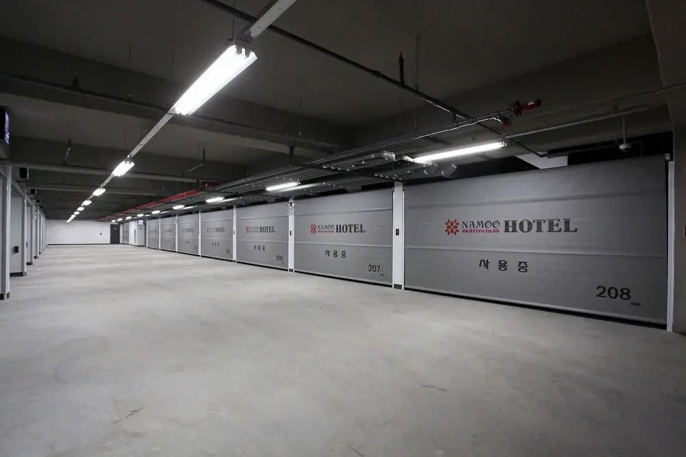 Pocheon Hotel Commune Motel(포천 호텔 꼬뮨 광릉수목원점(드라이브인 무인텔))