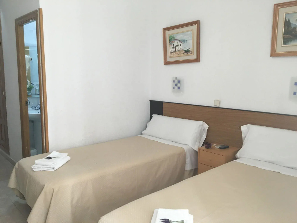 Hostal R. Lido