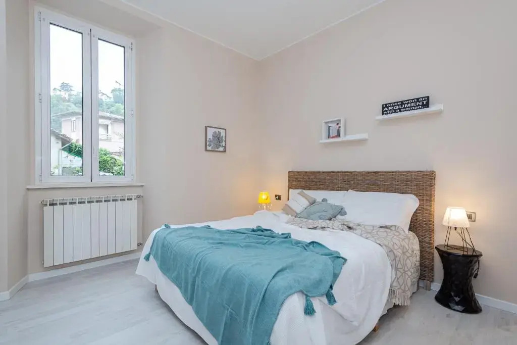 Town 6 - small studio in Cernobbio