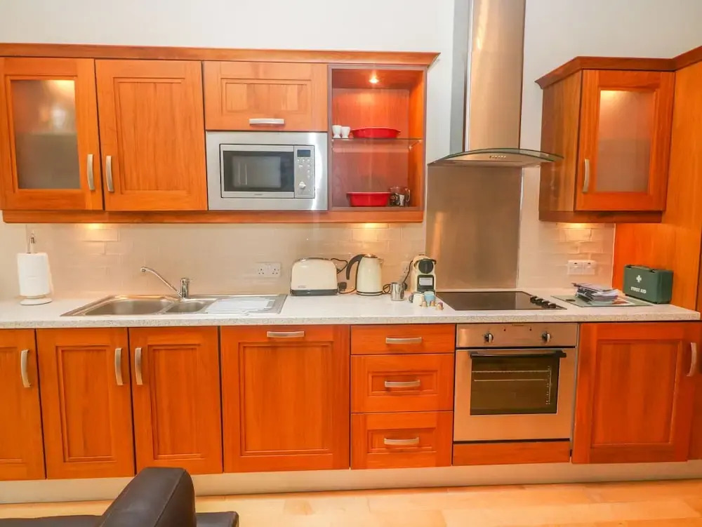 Apartment 16