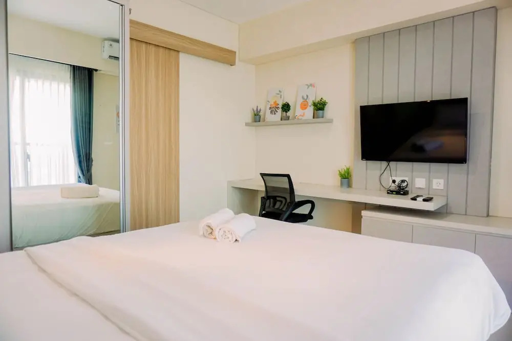 Homey And Simply Look 1Br Bintaro Embarcadero Apartment