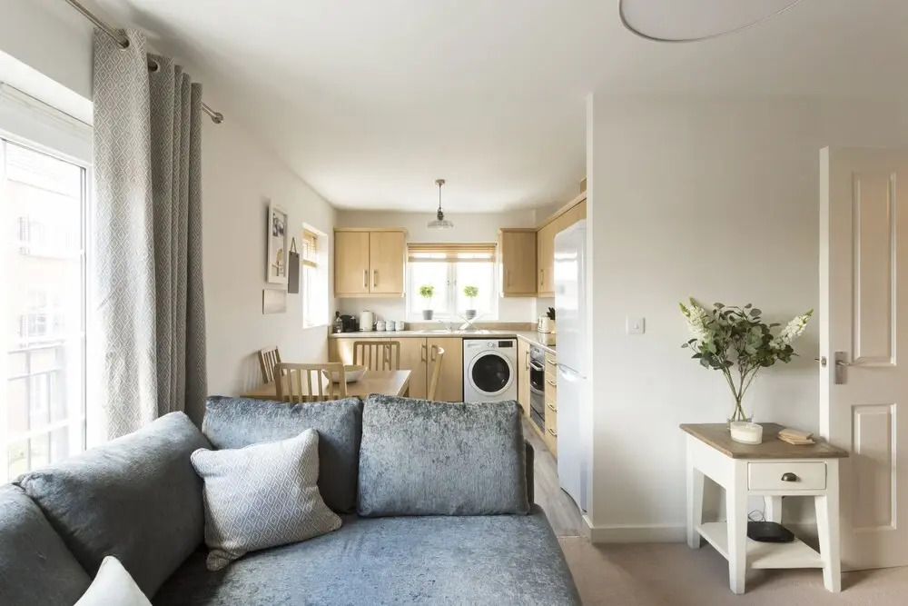 The Rectory Apartment + Free Parking