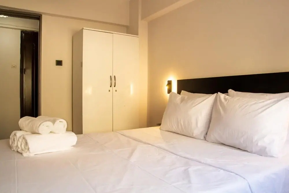 Vibrant and Central Flat Near Kordon in Alsancak