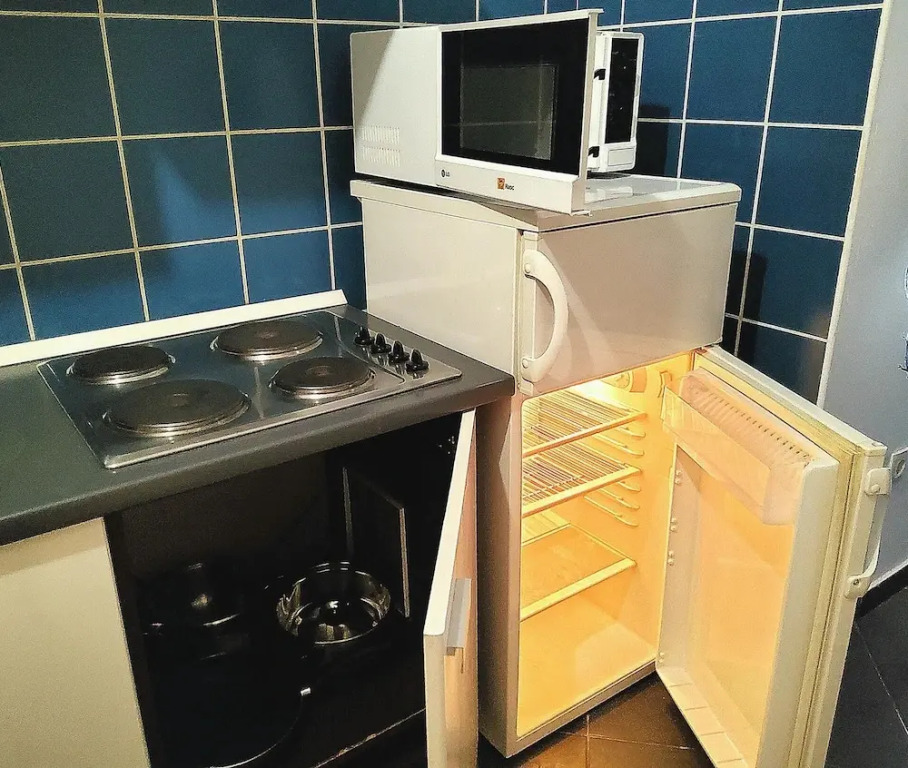 Apartment 4 Sleeps 4 Guests