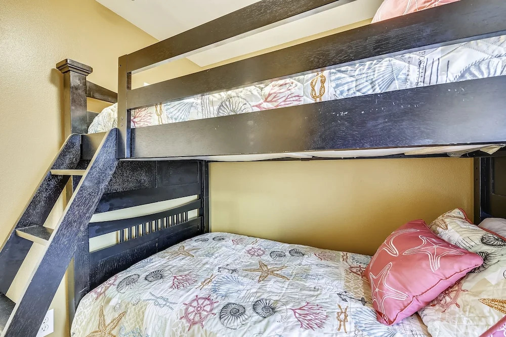 Shores Of Panama 2217- Elegantly Decorated, Sleeps 6, Free Fun! 1 Bedroom Condo by RedAwning