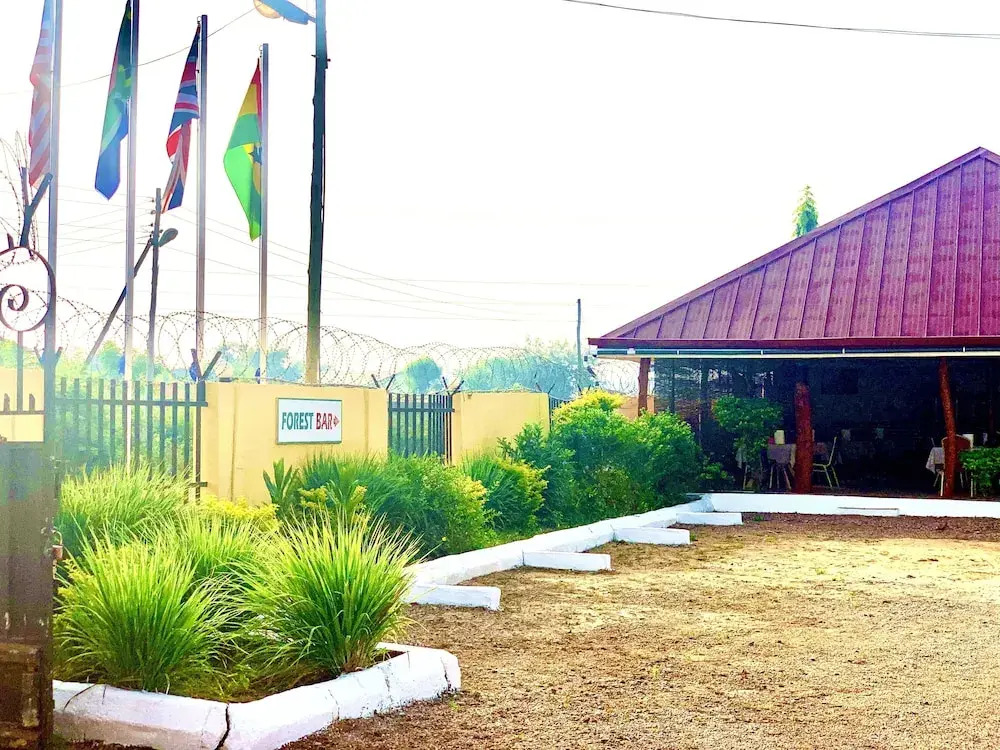 Sundowner Lodge