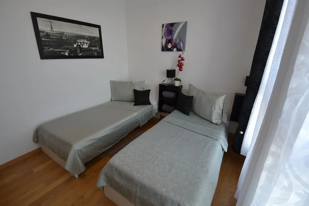 Superior Four Star Apartment