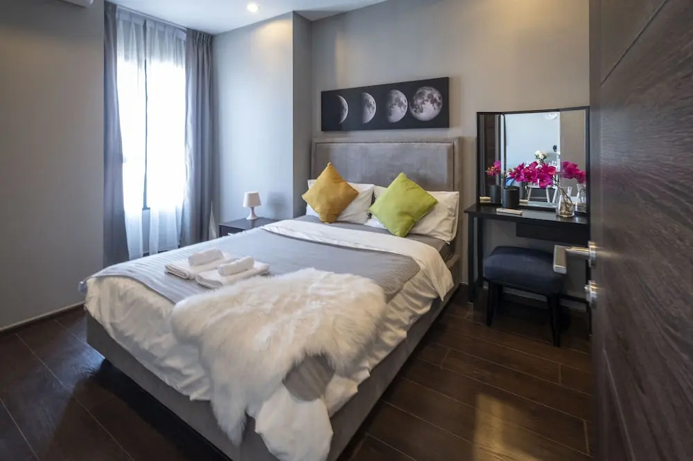 Community Apartment - bkce37