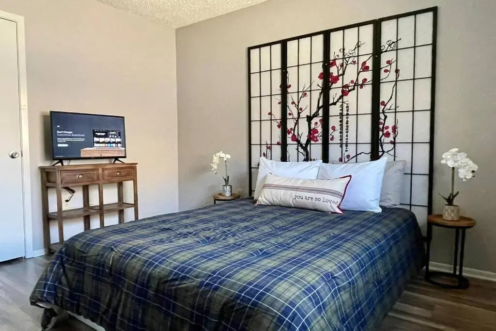 The Cottage by Mall of Louisiana, Baton Rouge