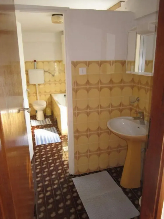 Apartment Graci - 20 m from pebble beach: A1 Gradac, Riviera Makarska